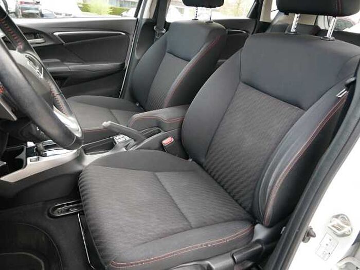 Honda JAZZ 1.5 Dynamic CVT +AHK+LED+PDC+SHZ+BT*