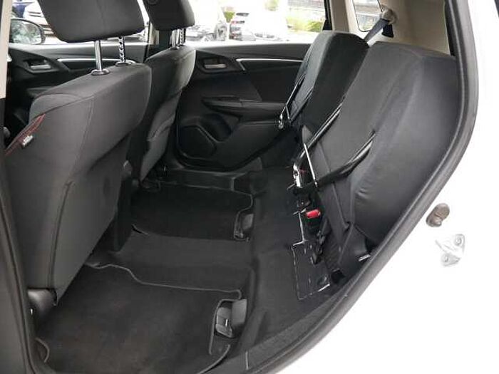 Honda JAZZ 1.5 Dynamic CVT +AHK+LED+PDC+SHZ+BT*