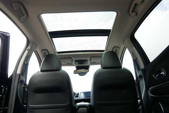 Honda HR-V 1.5 Executive SHZ+NAVI+KAMERA+PANORAMA+LED