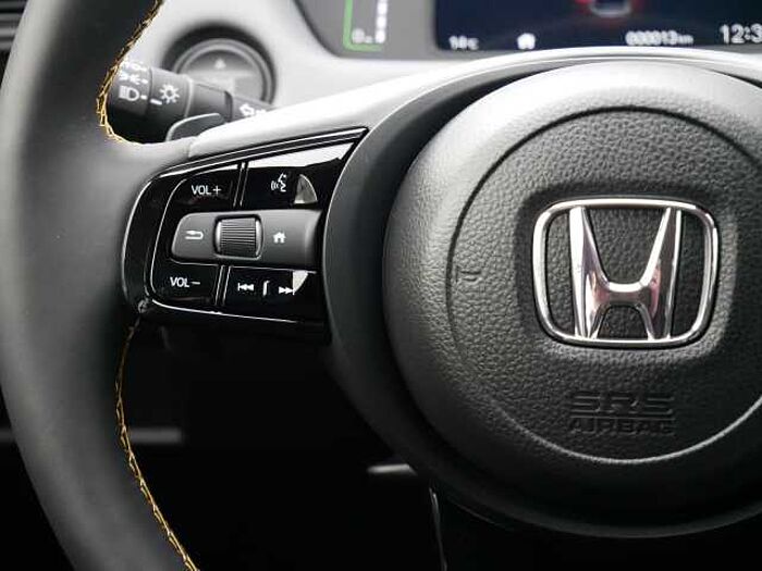 Honda Jazz 1.5 i-MMD Hybrid Advance Sport e: CVT + NAVI