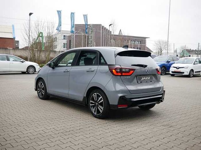 Honda Jazz 1.5 i-MMD Hybrid Advance Sport e: CVT + NAVI