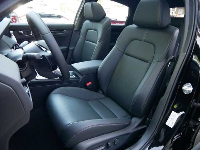 Honda Civic e: HEV Advance Bose +LED+NAVI+PANO+KAMERA
