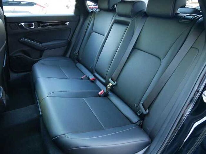Honda Civic e: HEV Advance Bose +LED+NAVI+PANO+KAMERA