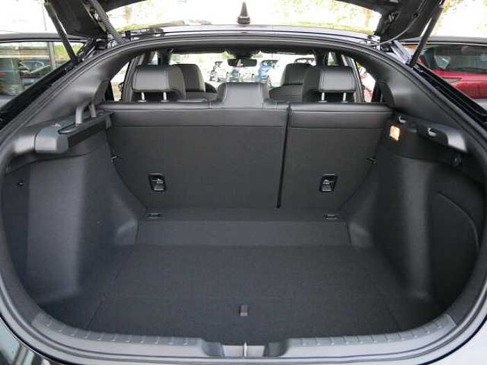 Honda Civic e: HEV Advance Bose +LED+NAVI+PANO+KAMERA