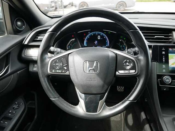 Honda Civic 1.0 Turbo Executive Automatik PANO+LED+NAVI