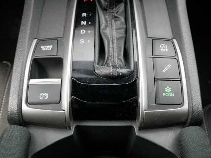 Honda Civic 1.0 Turbo Executive Automatik PANO+LED+NAVI
