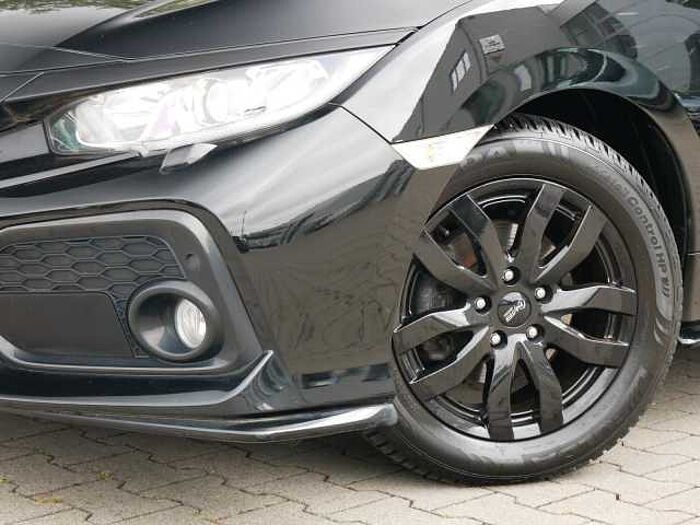 Honda Civic 1.0 Turbo Dynamic VTEC SHZ+KAMERA+LEDER Limited Edition