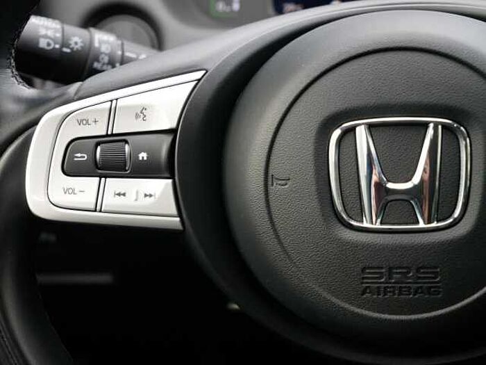 Honda Jazz Hybrid 1.5 Executive NAVI+SHZ+KAMERA+LHZ i-MMD