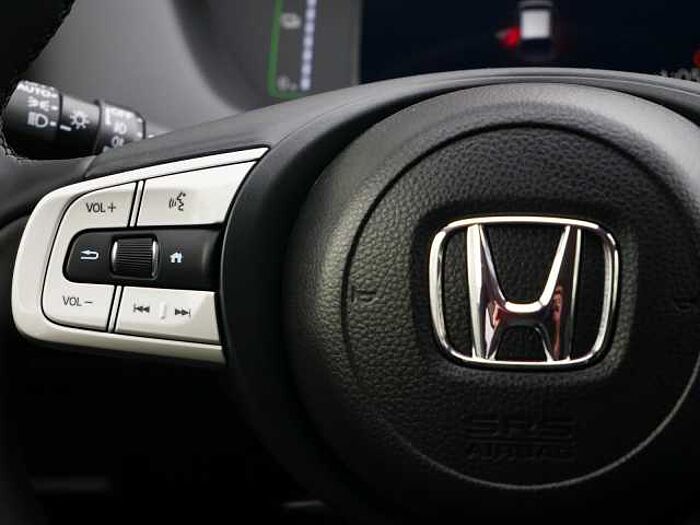 Honda Jazz 1.5 i-MMD HYBRID CROSSTAR ADVANCE MJ. 2025